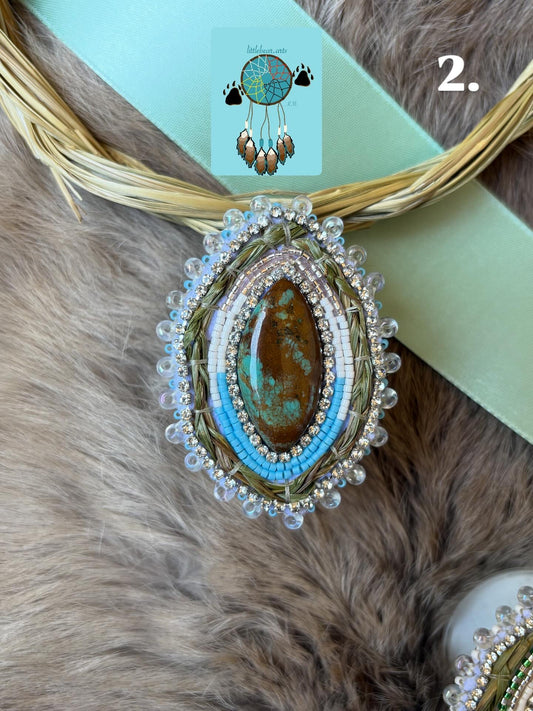 Turquoise and Sweetgrass Pop-Socket